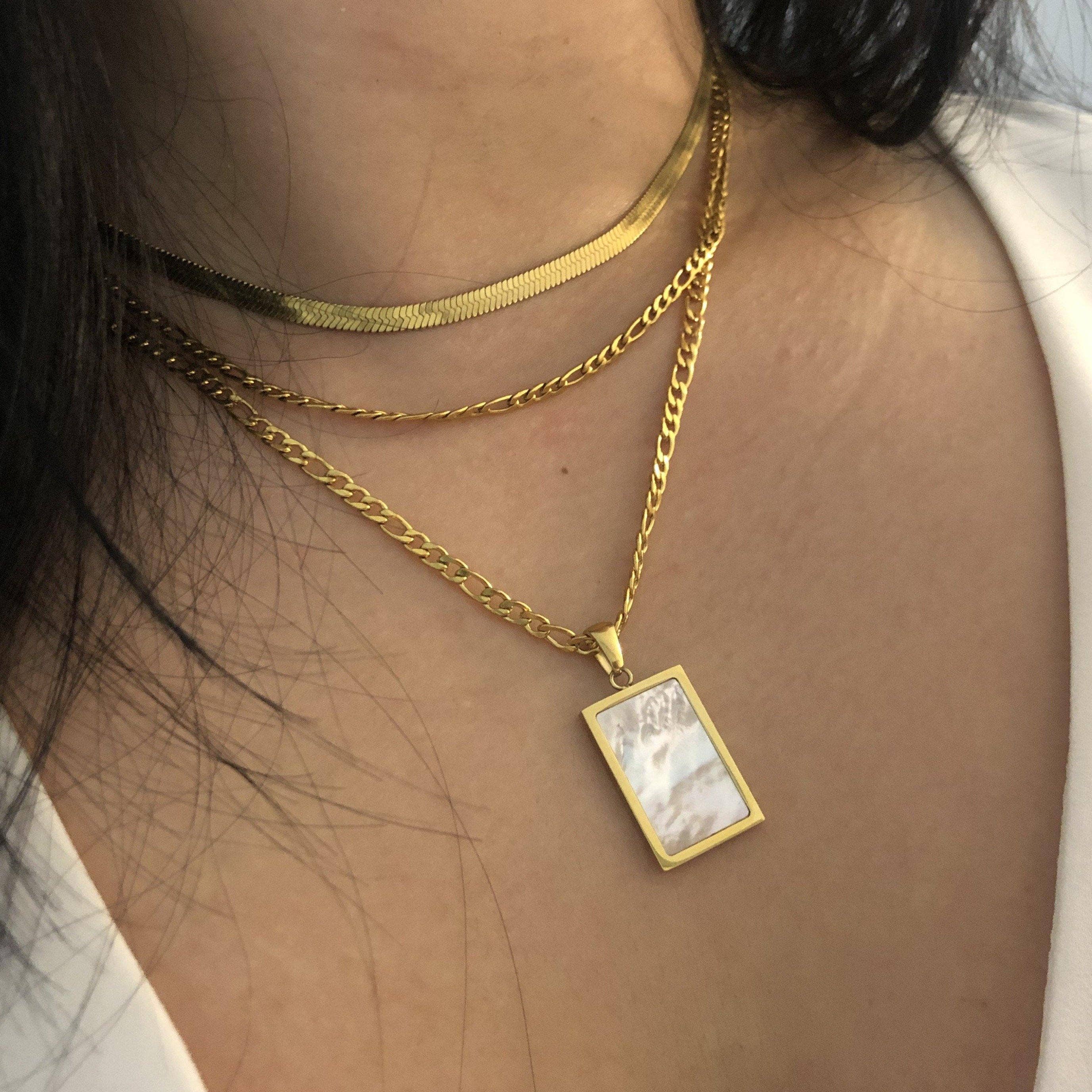 Serenity Shell Pendant Necklace