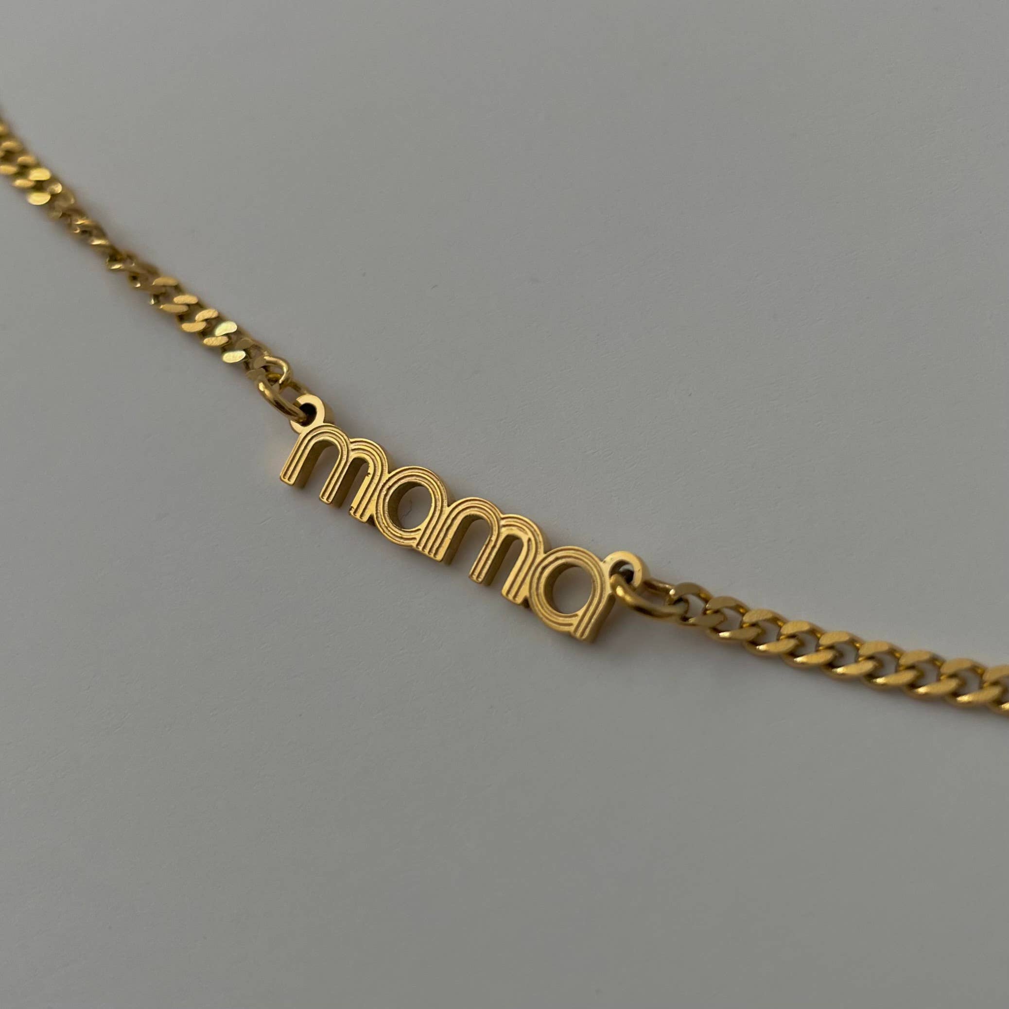 Mama Necklace