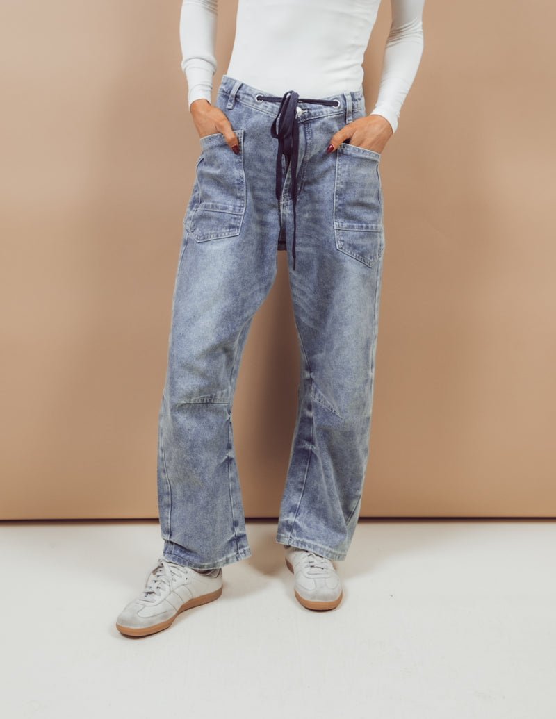 Mattie Barrel Jeans