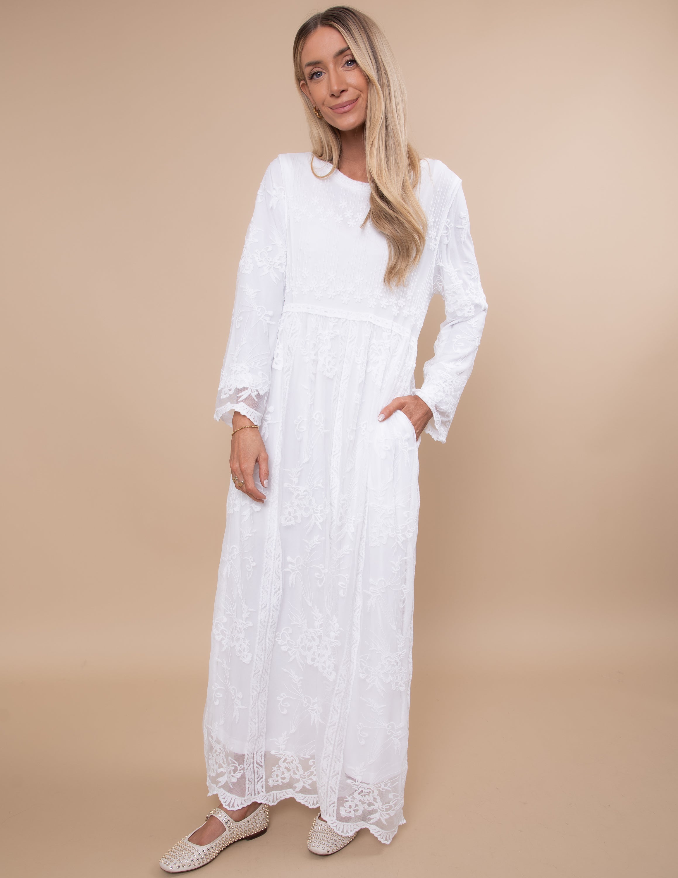 stevie maxi dress lace Ashlyn Paige, Stevie Lace Maxi Dress Wedding Dress Save 42%