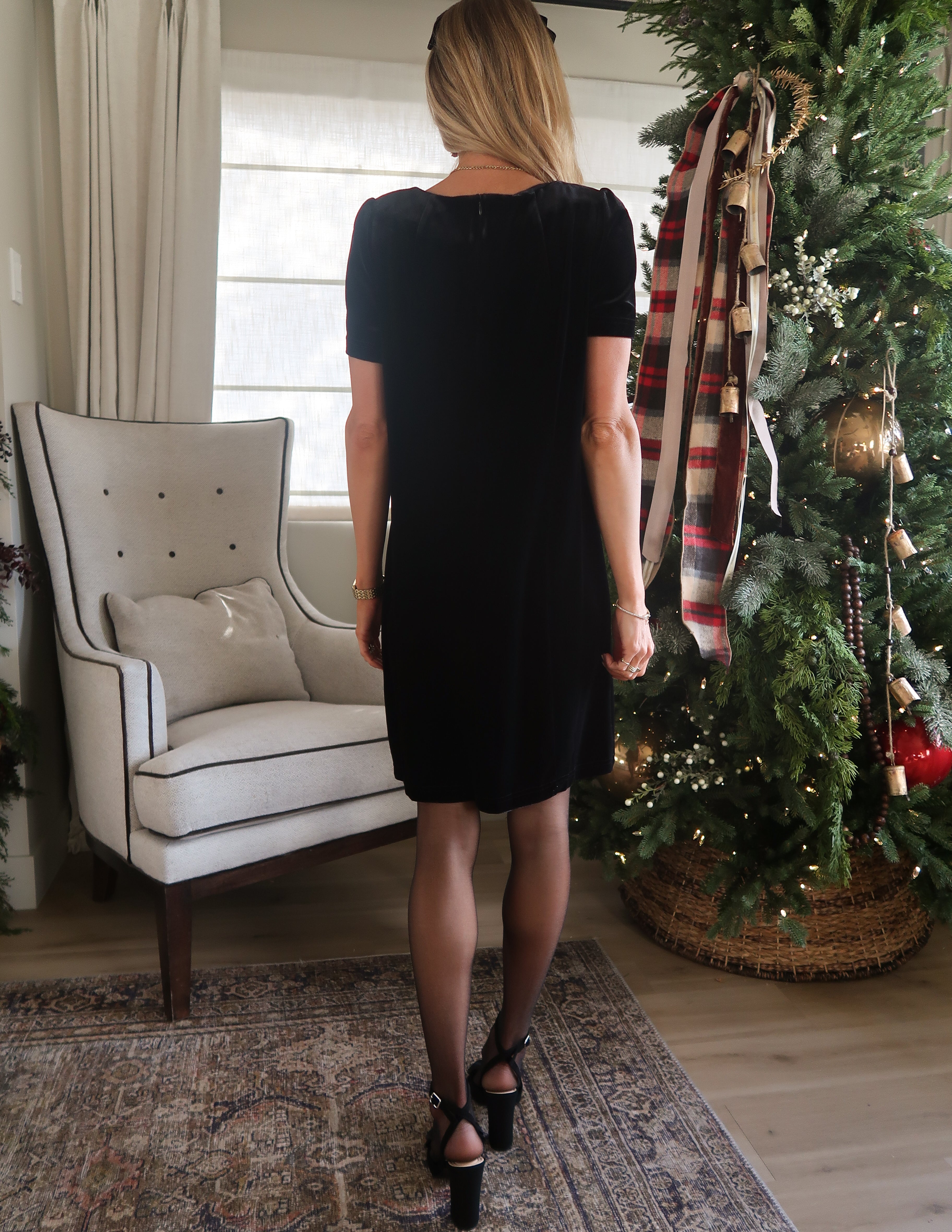 Midnight Velvet Mini Black / M | Shop Stevie Midnight Velvet Mini Black / M | Shop Stevie