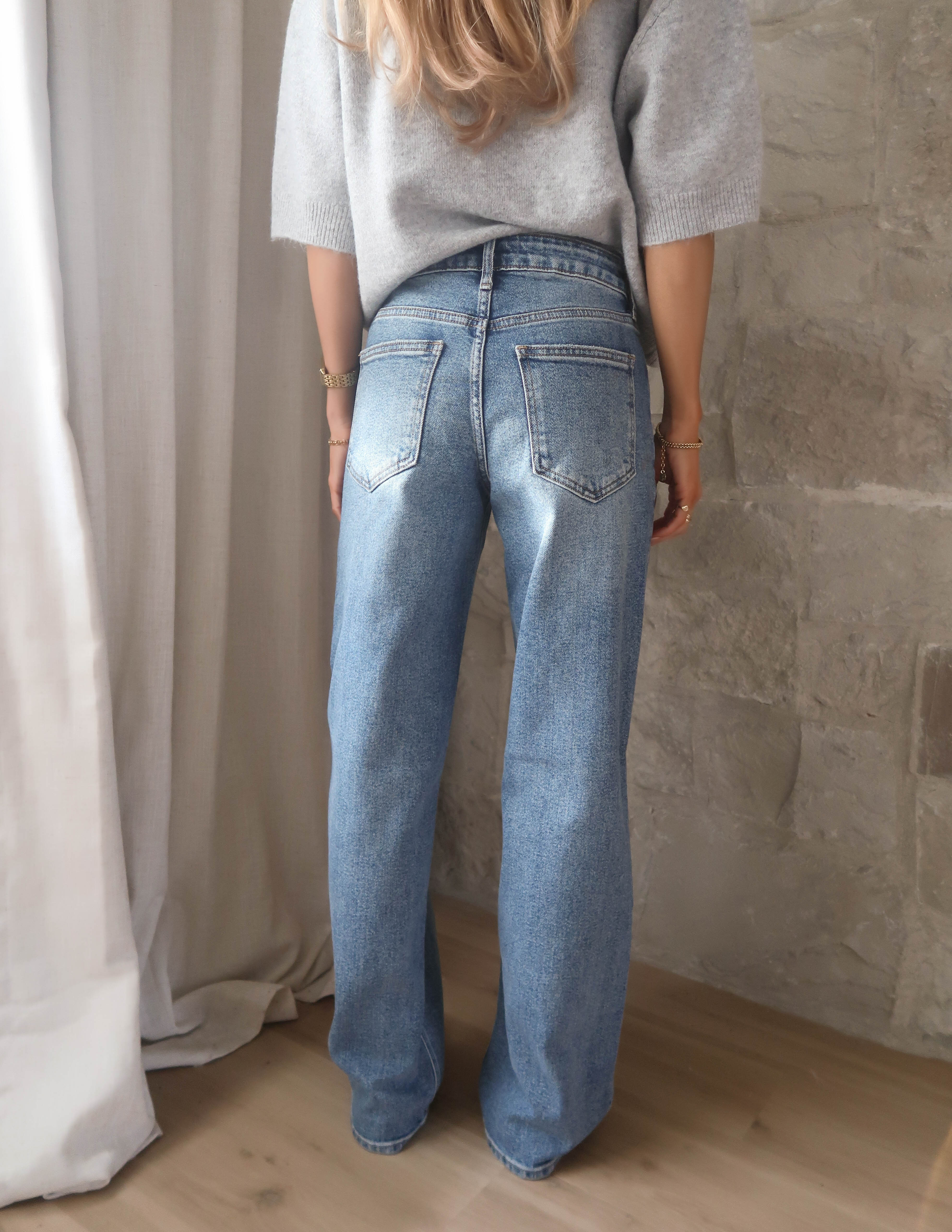 Lark Effortless Straight Denim