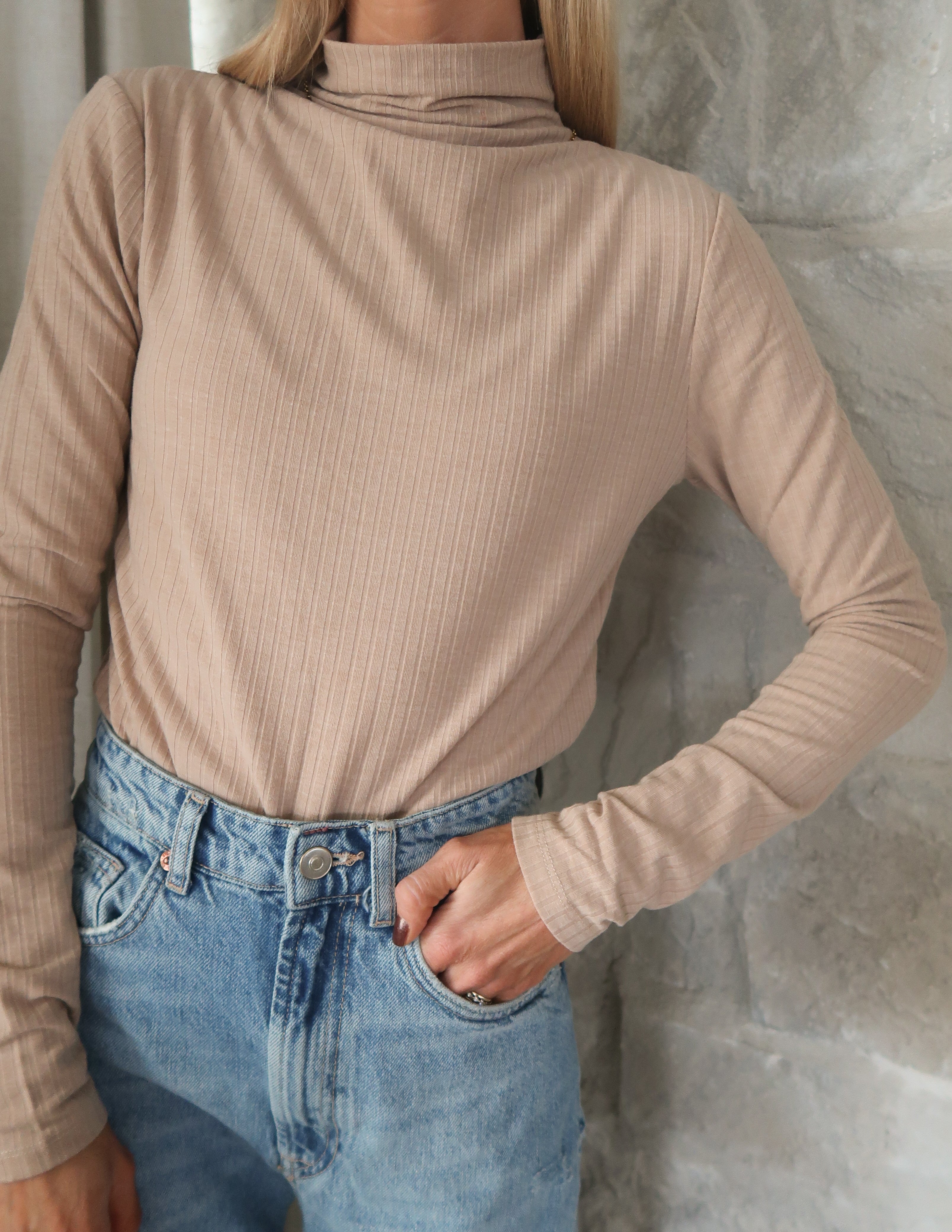 Sandstone Ribbed Top
