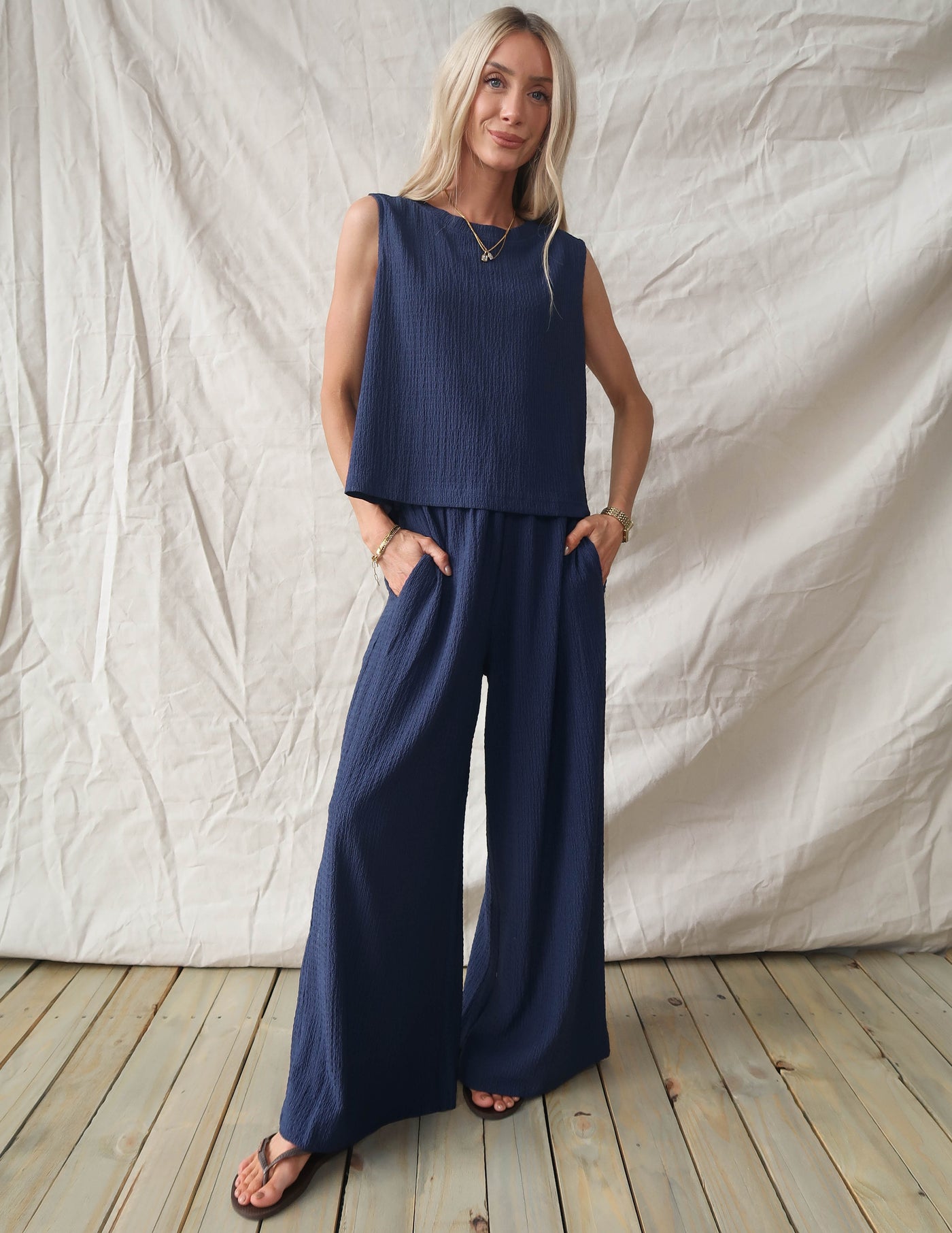 Vianne Textured Set