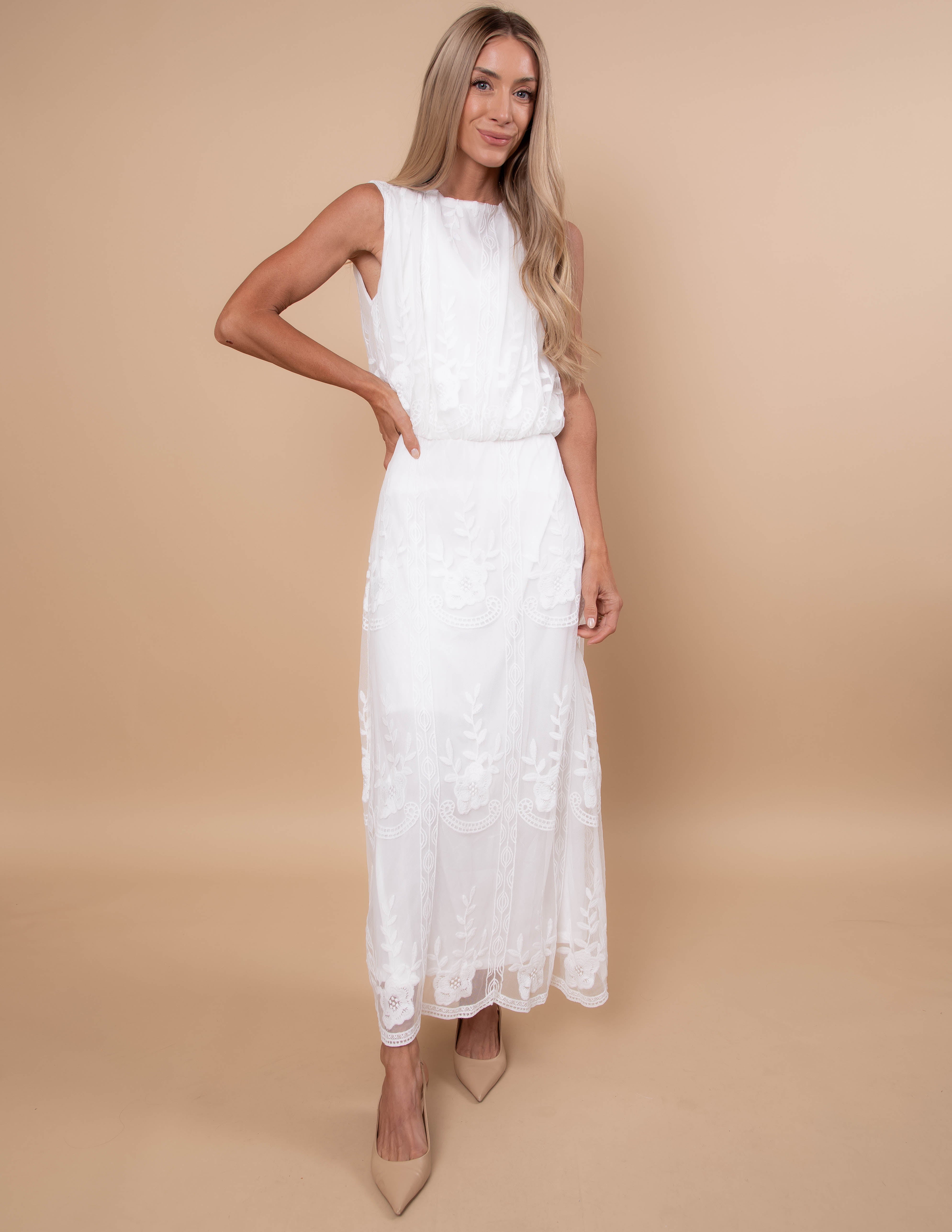 Blue Thistle Lace Dress White / L