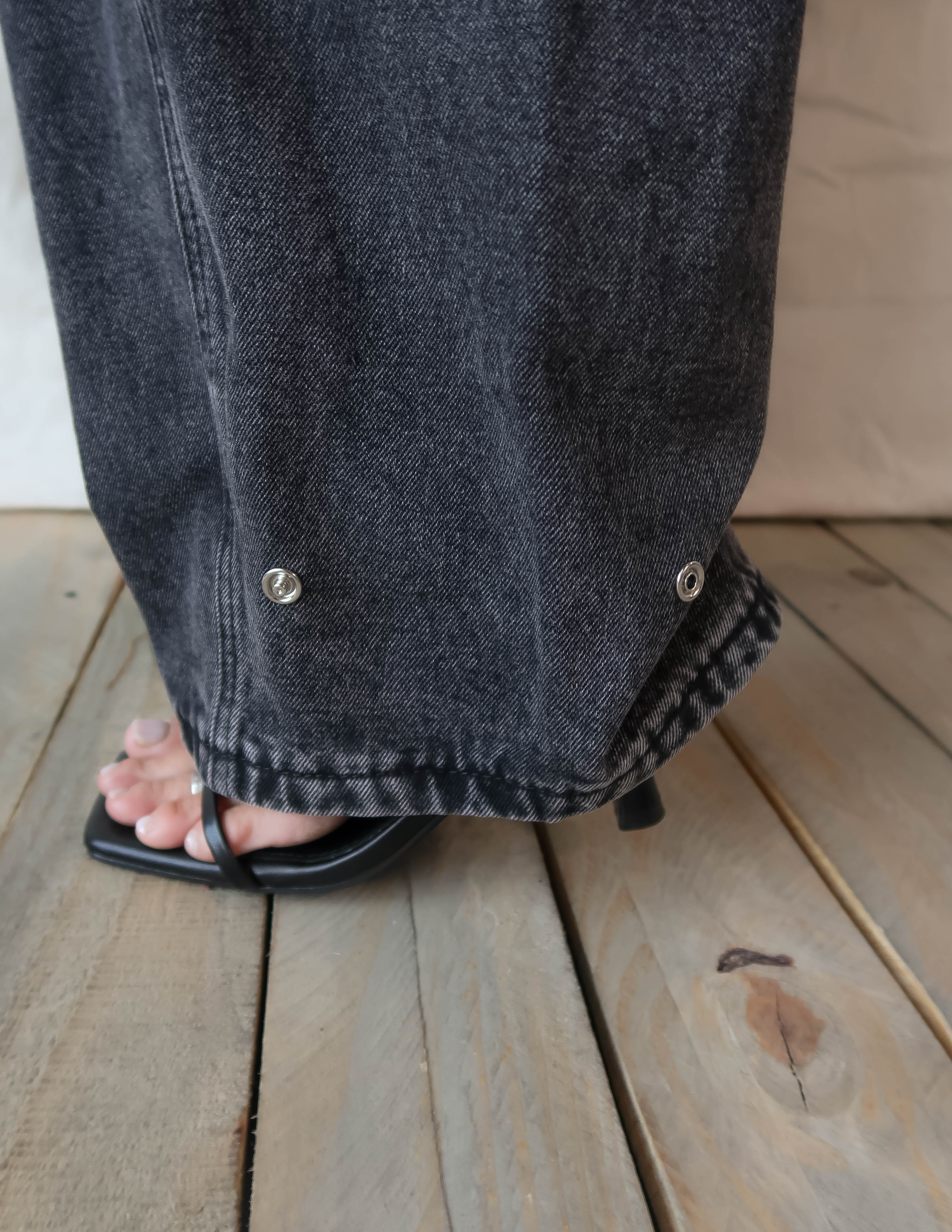 Blackout Barrel Leg Jeans