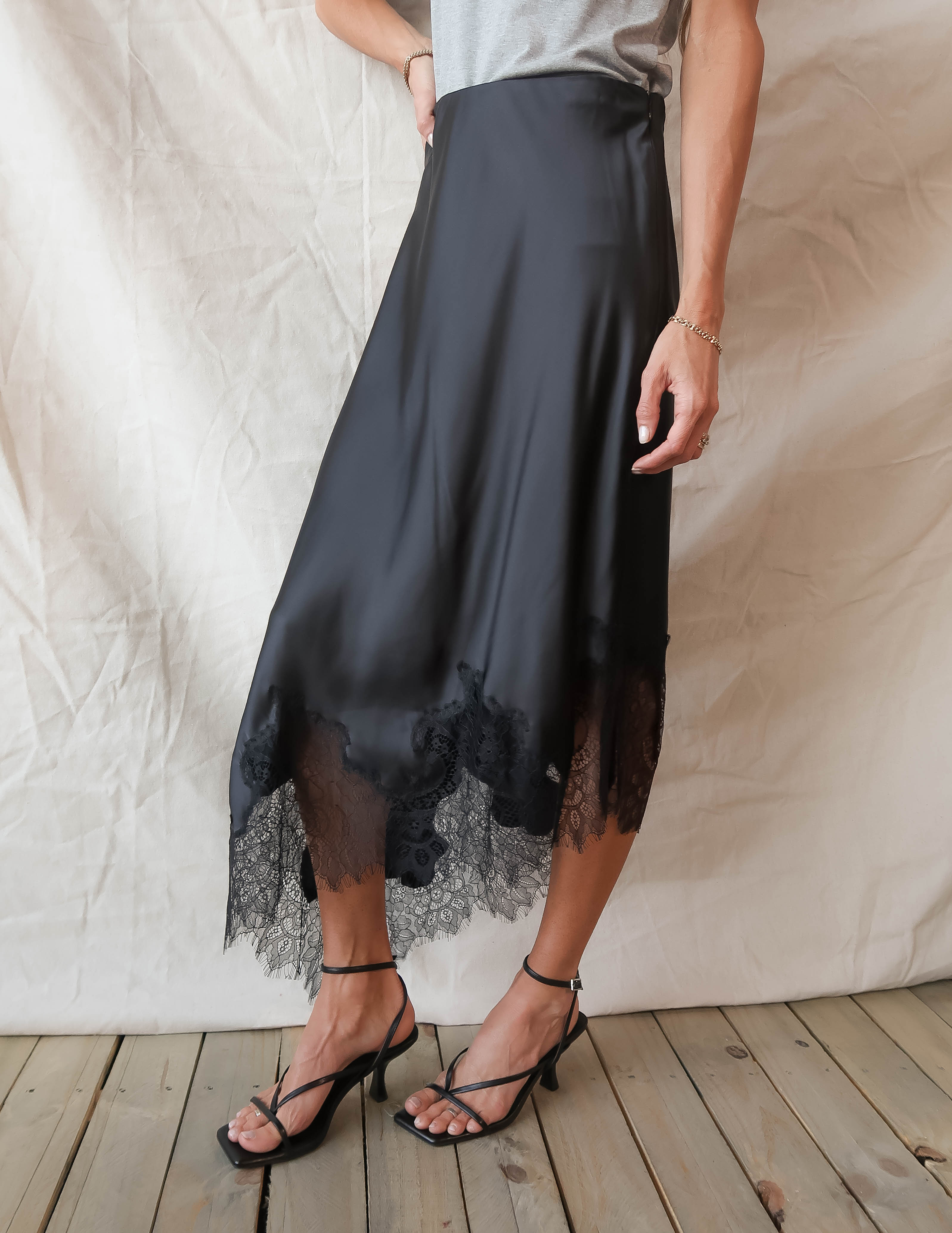 Juliette Lace Skirt