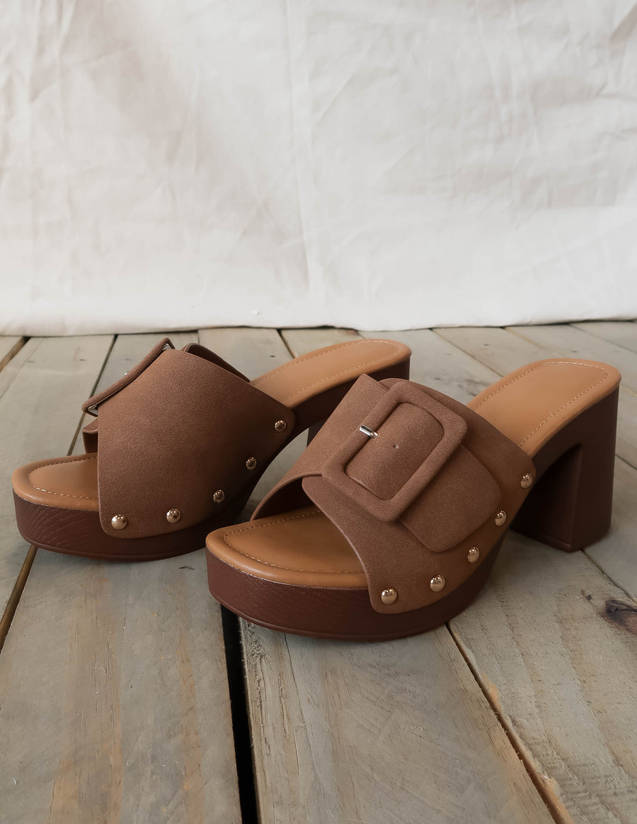 Rome Buckle Platform