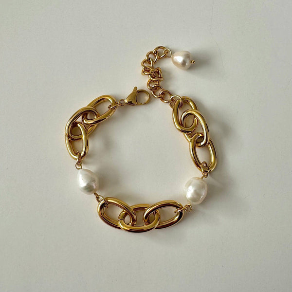 Anna Pearl Bracelet