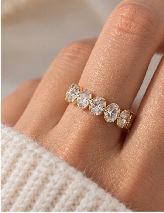 Olivia Oval Infinity Ring