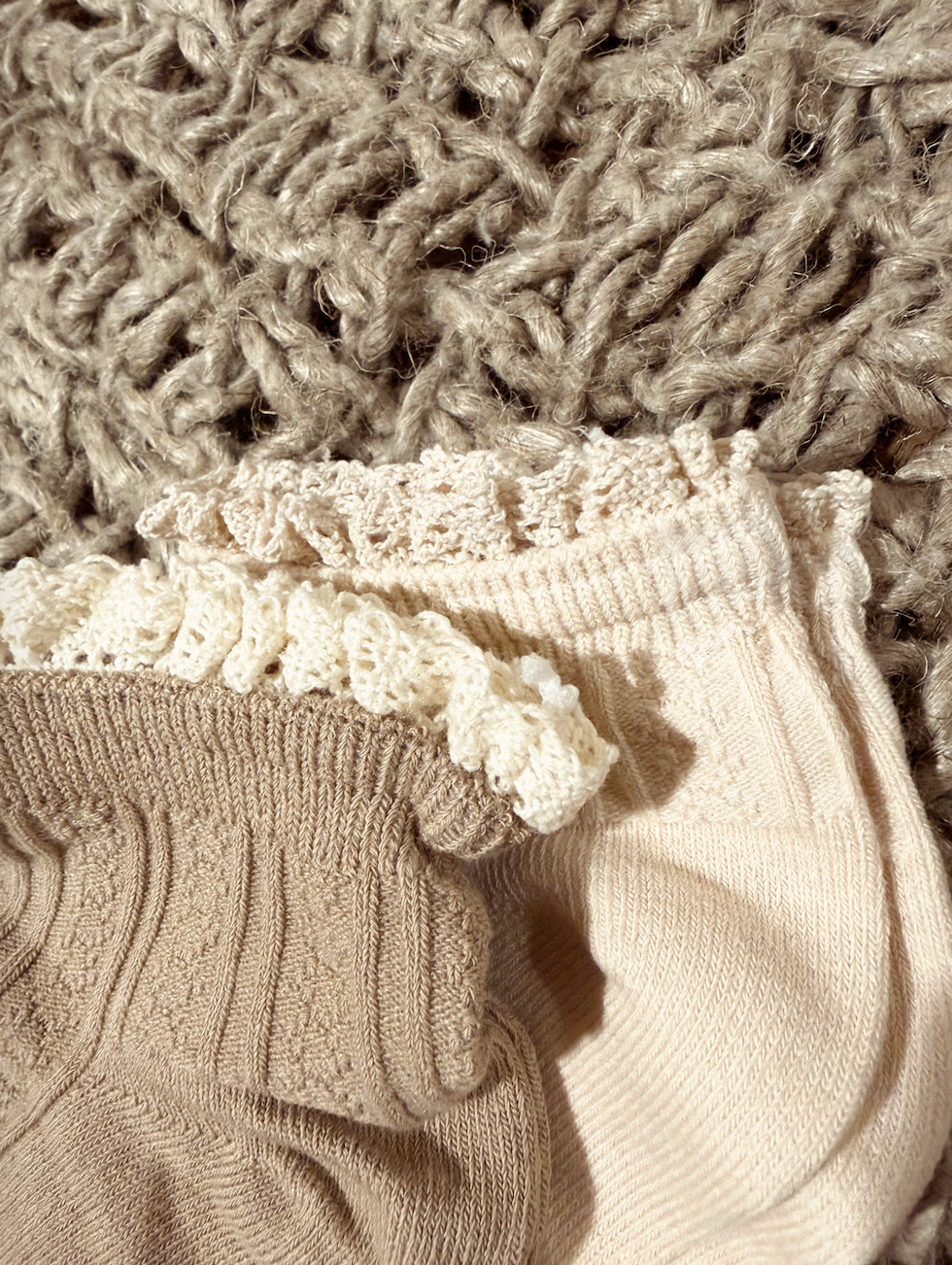Short Lace Detail Socks