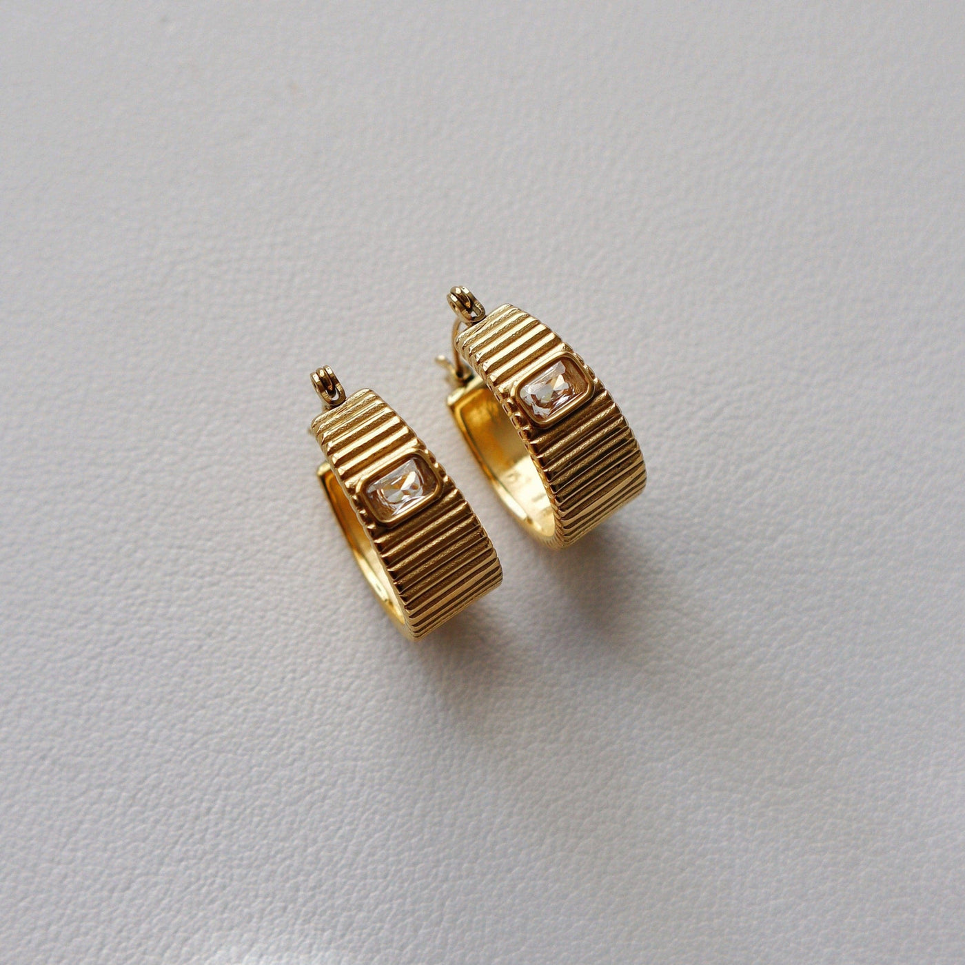 Stella Hoops