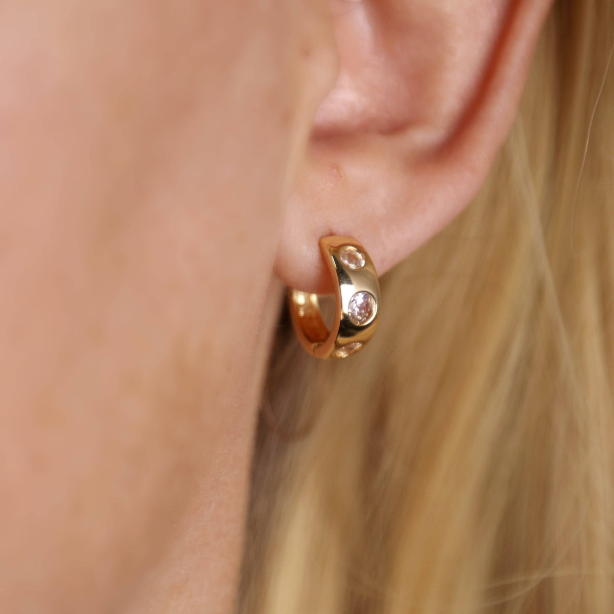18k Gold Filled Huggie Hoop Earrings