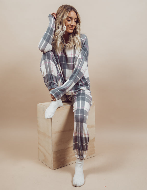 Hazan Plaid Pajama Set in Gray
