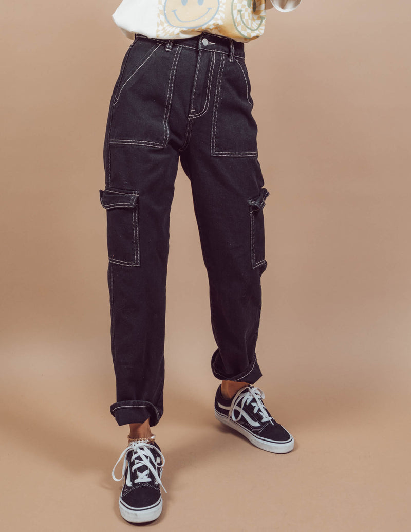 BDG High-Waisted Contrast Stitch Skate Jean – Black