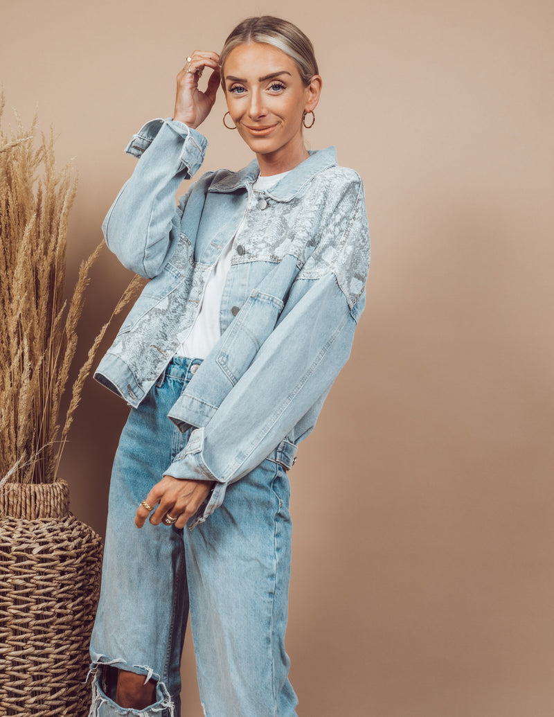 BLUE HOODED DENIM JACKET WITH CONTRAST SLEEVES | UNDEFINED | COUGAR |  MODJEN FOR THE MODERN GENERATION | Modjen - For the modern Generation